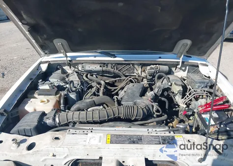 2002 Mazda B3000 Ds из США, поврежденный, VIN 4F4YR16U62TM05765